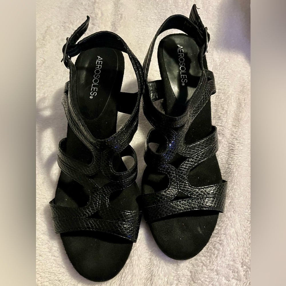 AEROSOLES Black Strappy Sandals: NEW